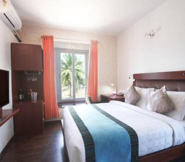 Avi Fortune Suites - Near Bangalore International Airport Eksteriør billede