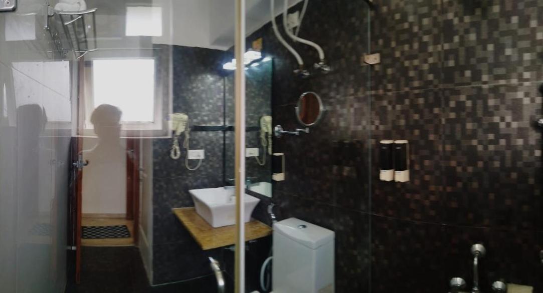 Avi Fortune Suites - Near Bangalore International Airport Eksteriør billede